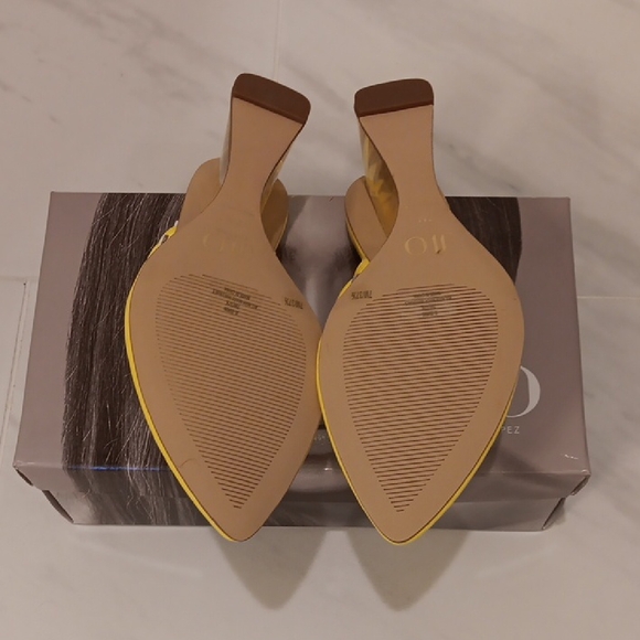 NIB, Jennifer Lopez Canary Zurin Sandals - Picture 5 of 12